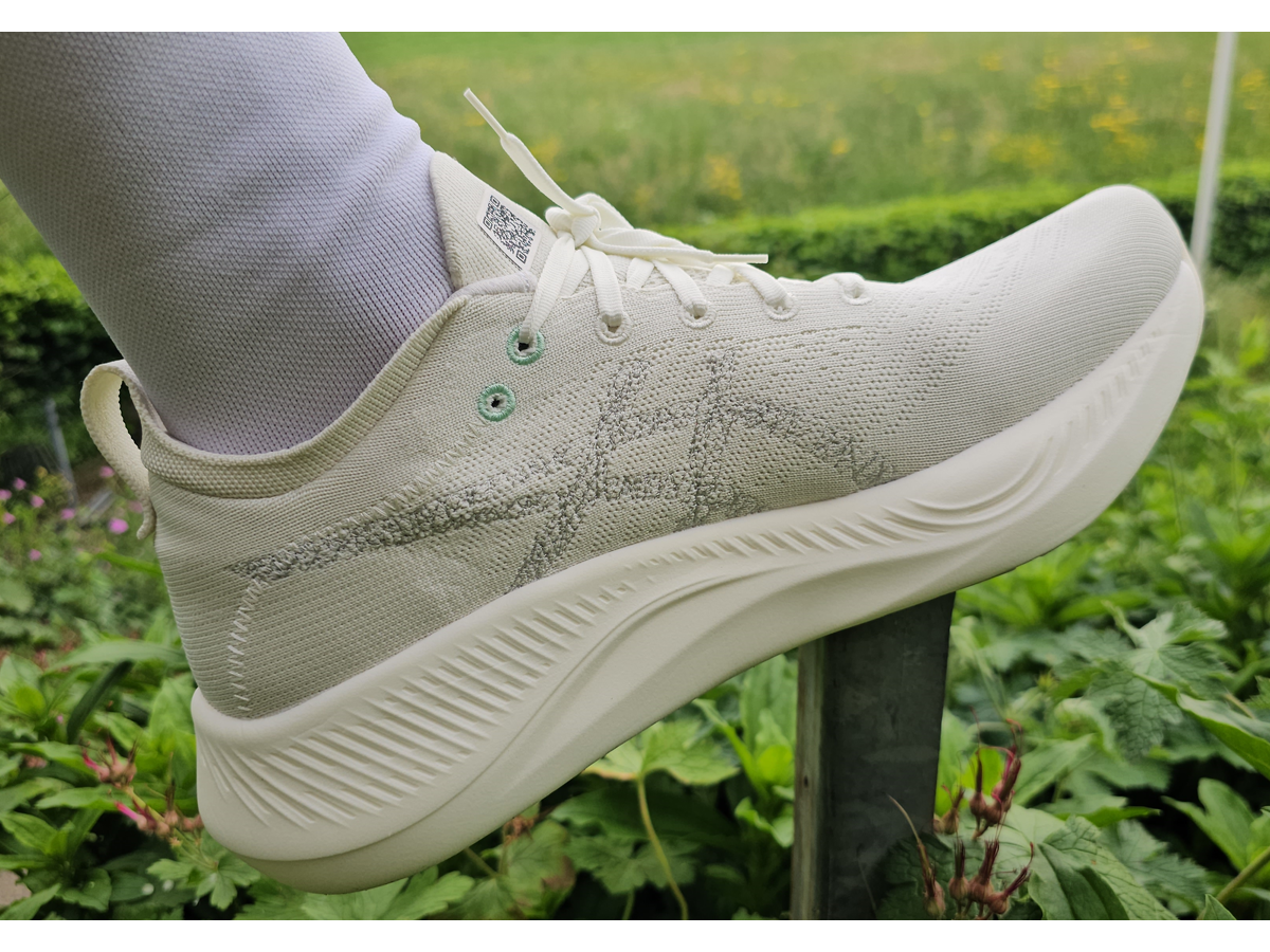 Asics Mirai zij