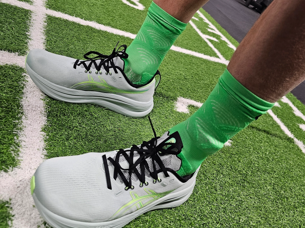 ASICS Gel-Nimbus 27 hardloopschoenen getest in de sportschool tijdens een training