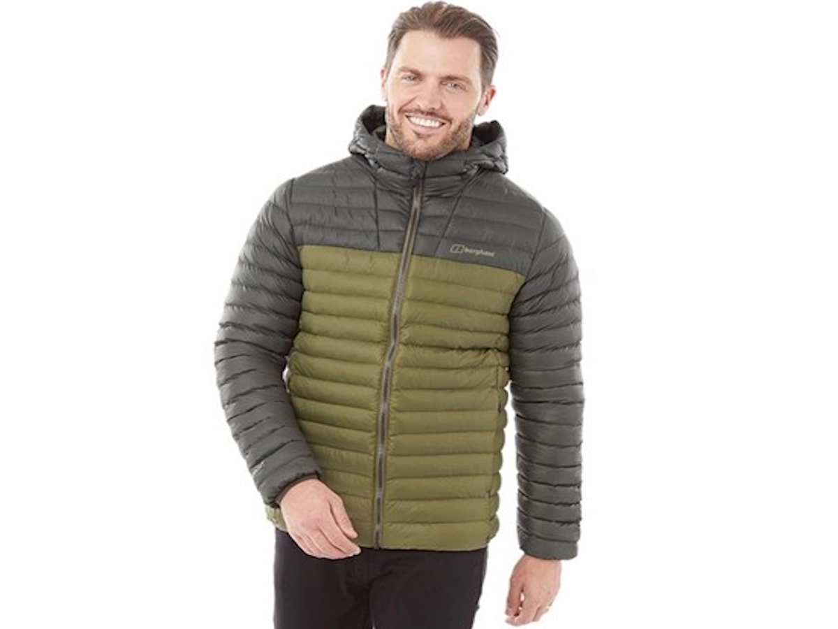 Berghaus fraaie outdoor jas bij een man