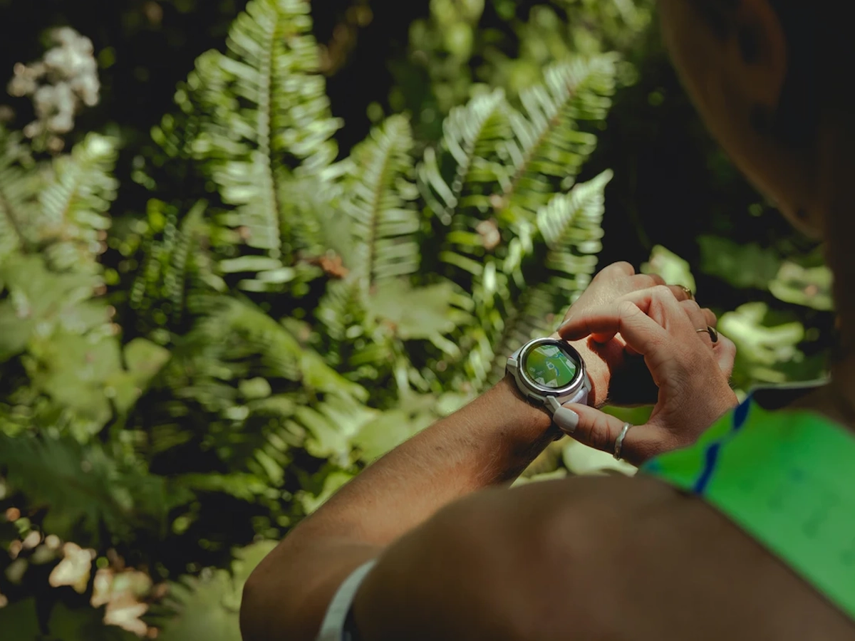 Coros Pace 4 navigeren met routeweergave op het scherm