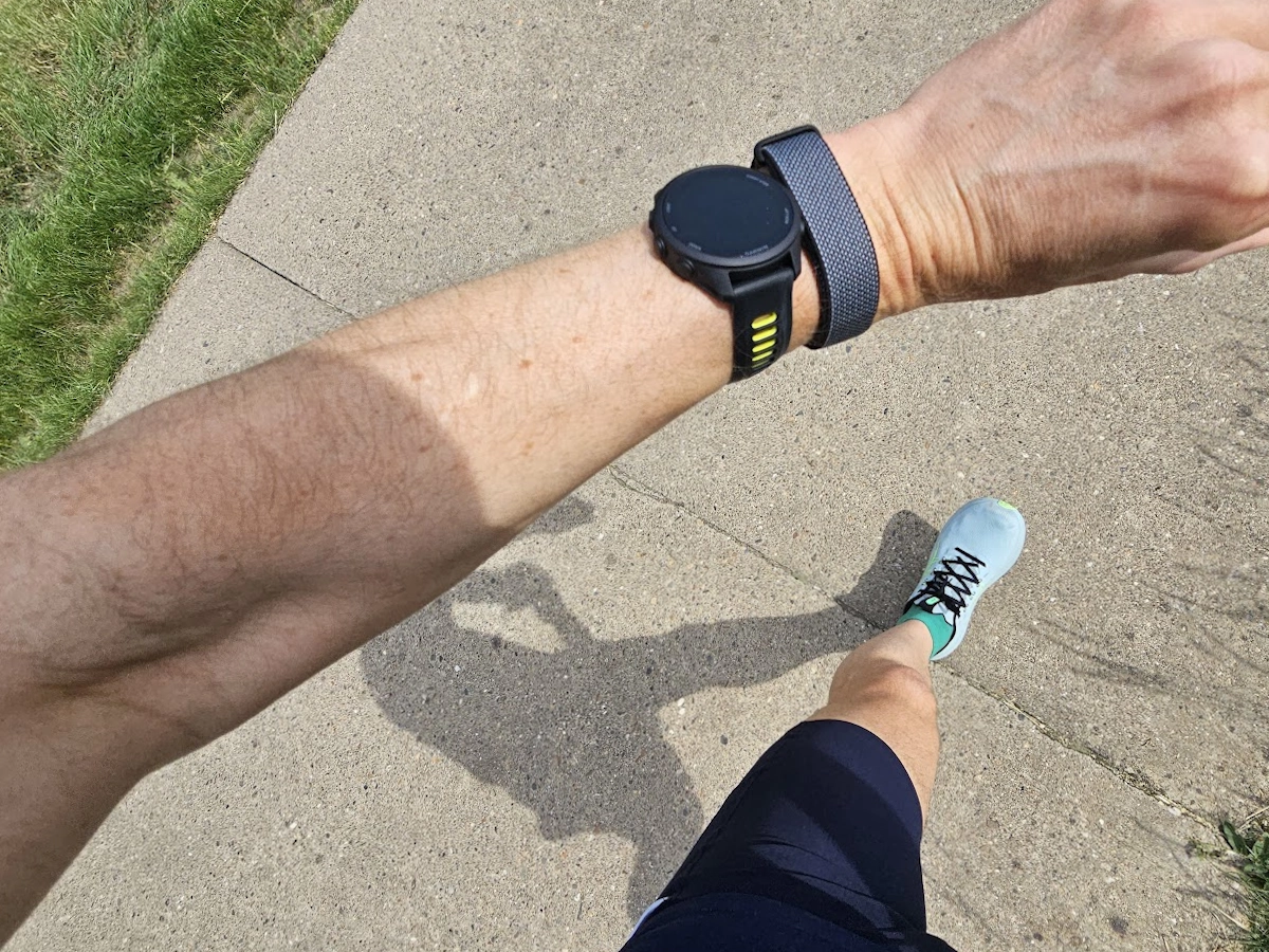 Fitbit Air vs Garmin-sporthorloge