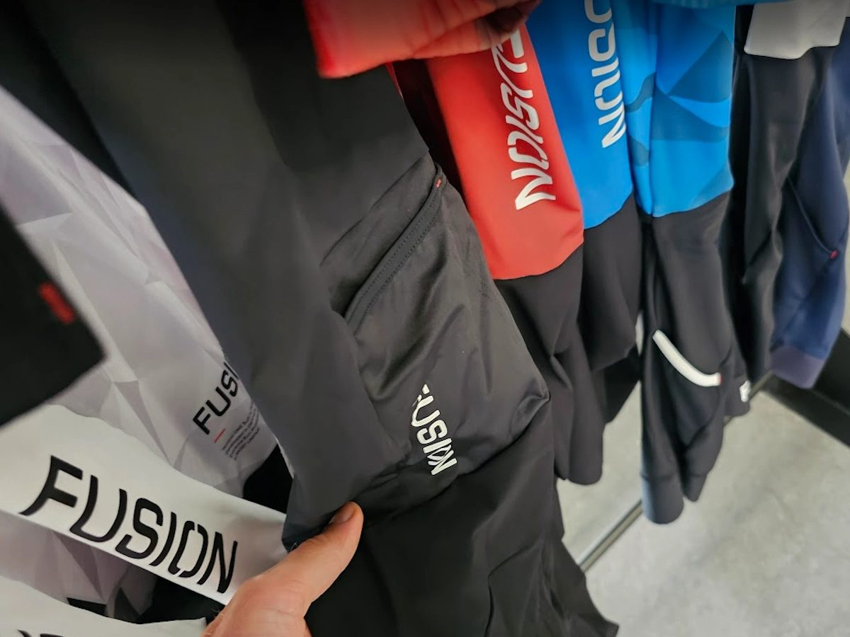 Fusion sportkleding in verschillende kleuren