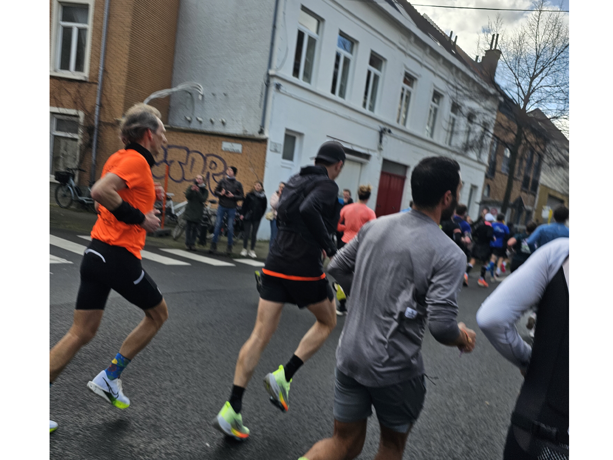 Hardlopen door de straat
