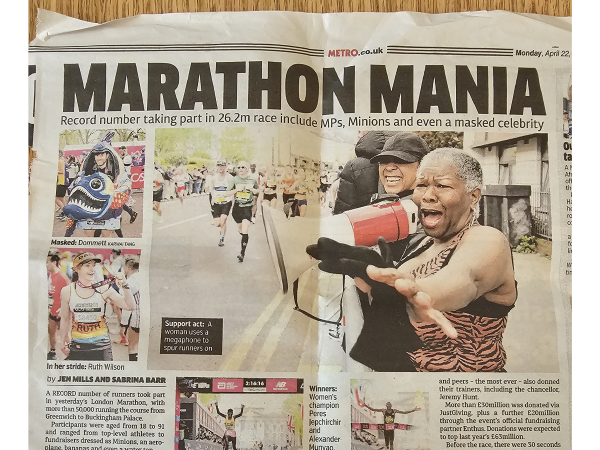 Engelse krant met kop over de marathon van London