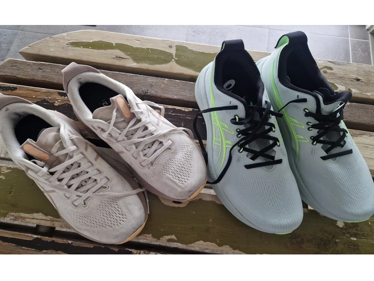 ASICS Nimbus 28 naast ASICS Kayano – vergelijking stabiliteit en comfort