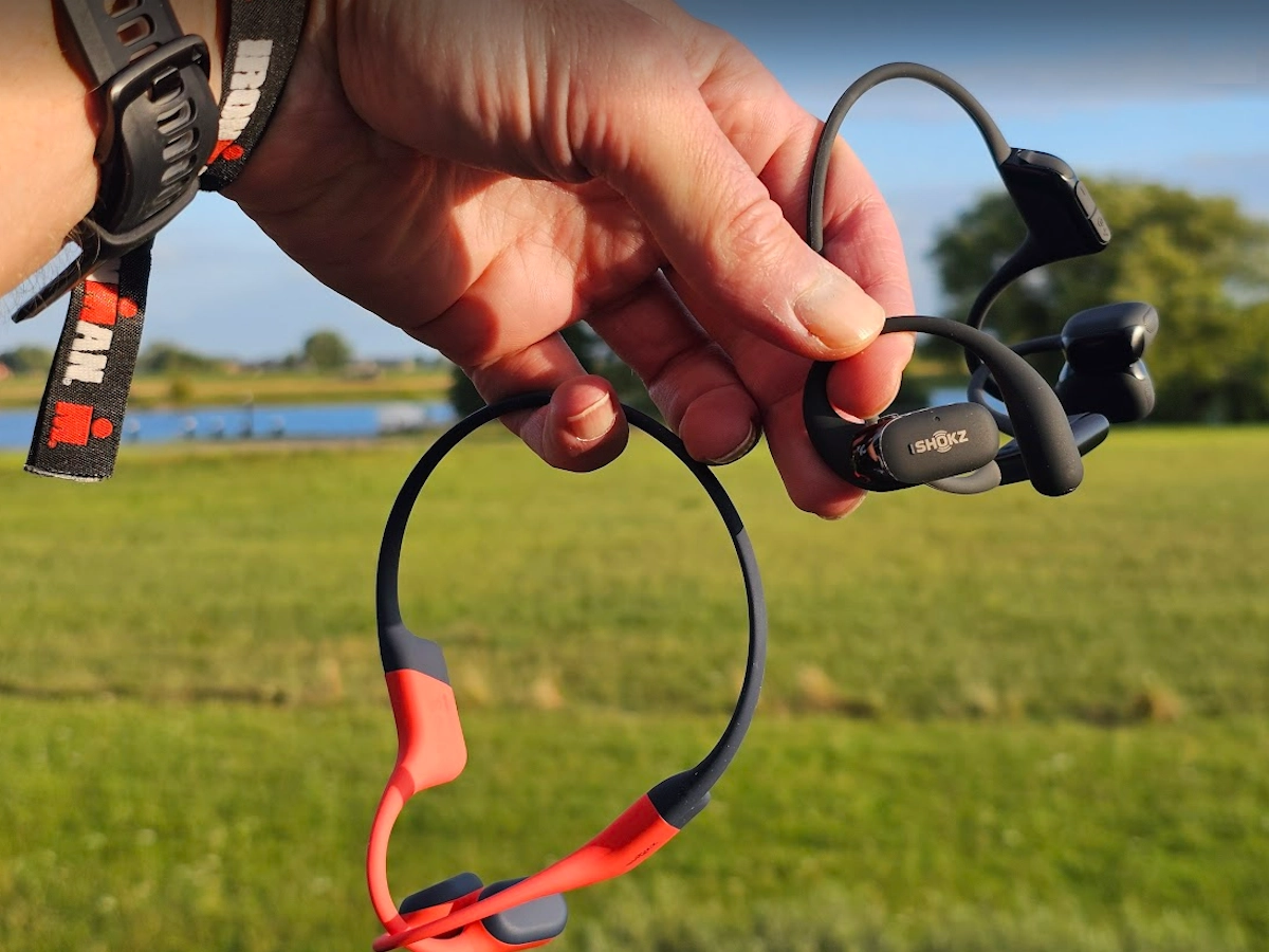 Overzicht van Shokz OpenRun PRO 2, OpenFit 2 en OpenSwim modellen