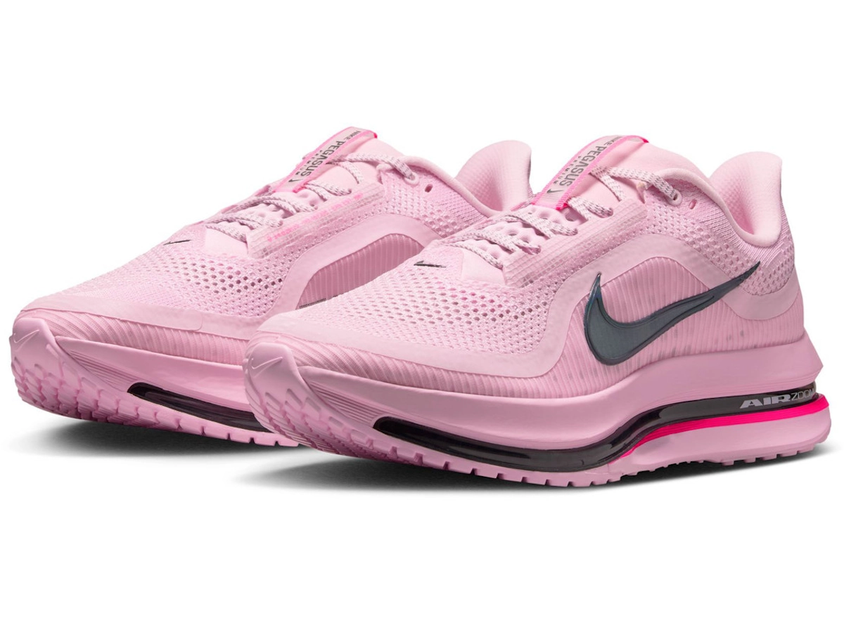 Nike Pegasus Premium in roze kleurstelling