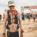 Hardloop doel | Zo bereik je jouw hardloopdoel (tijd, afstand, afvallen)! peter-finish-sahara-marathon-des-sables-b
